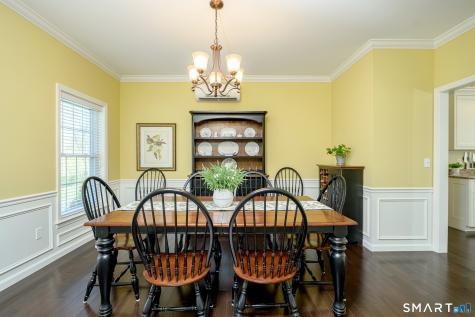 10 Heritage Road Putnam CT 06260