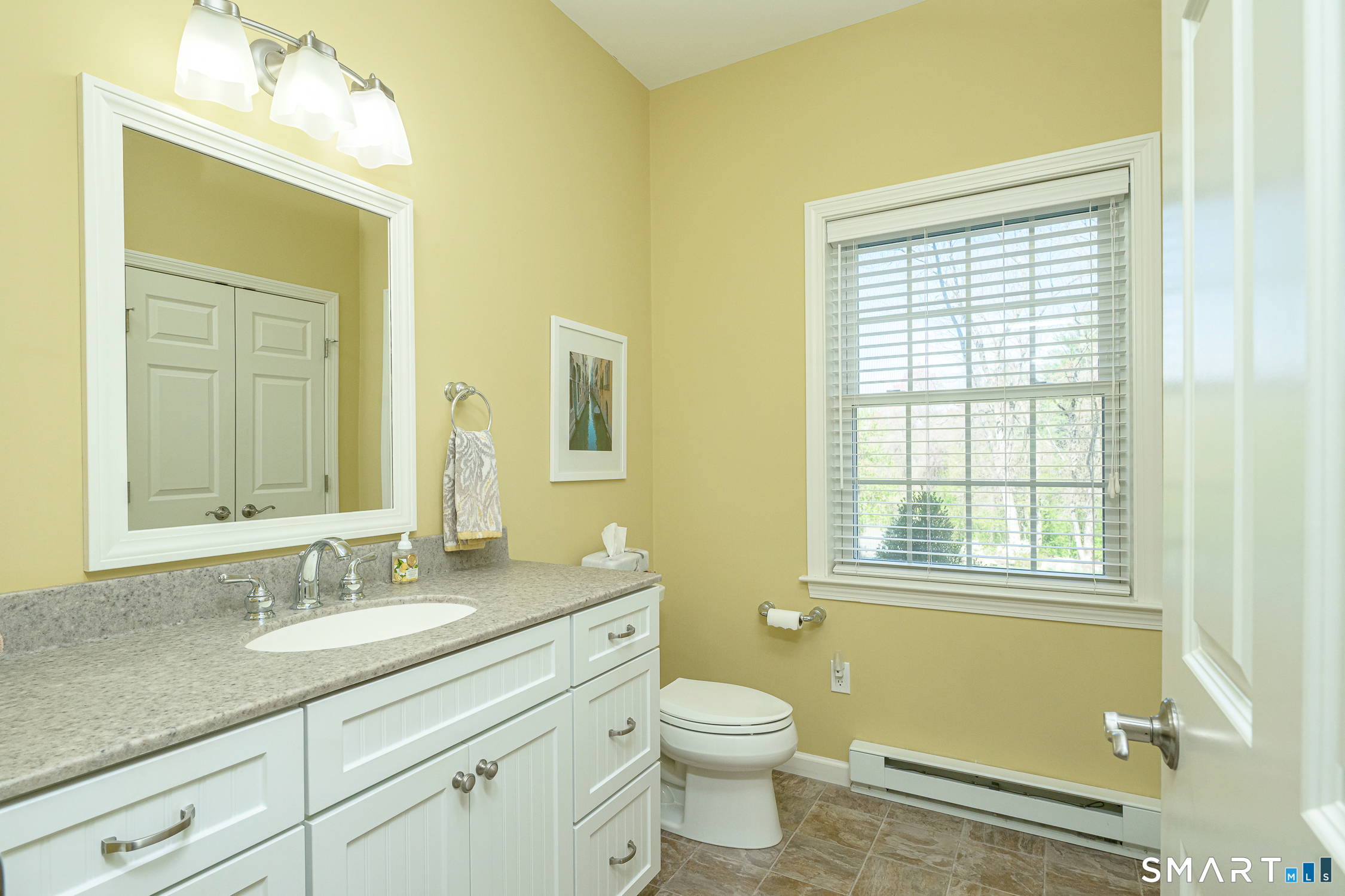 10 Heritage Road Putnam CT 06260