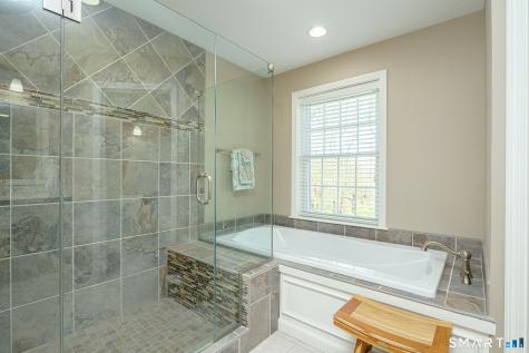 10 Heritage Road Putnam CT 06260