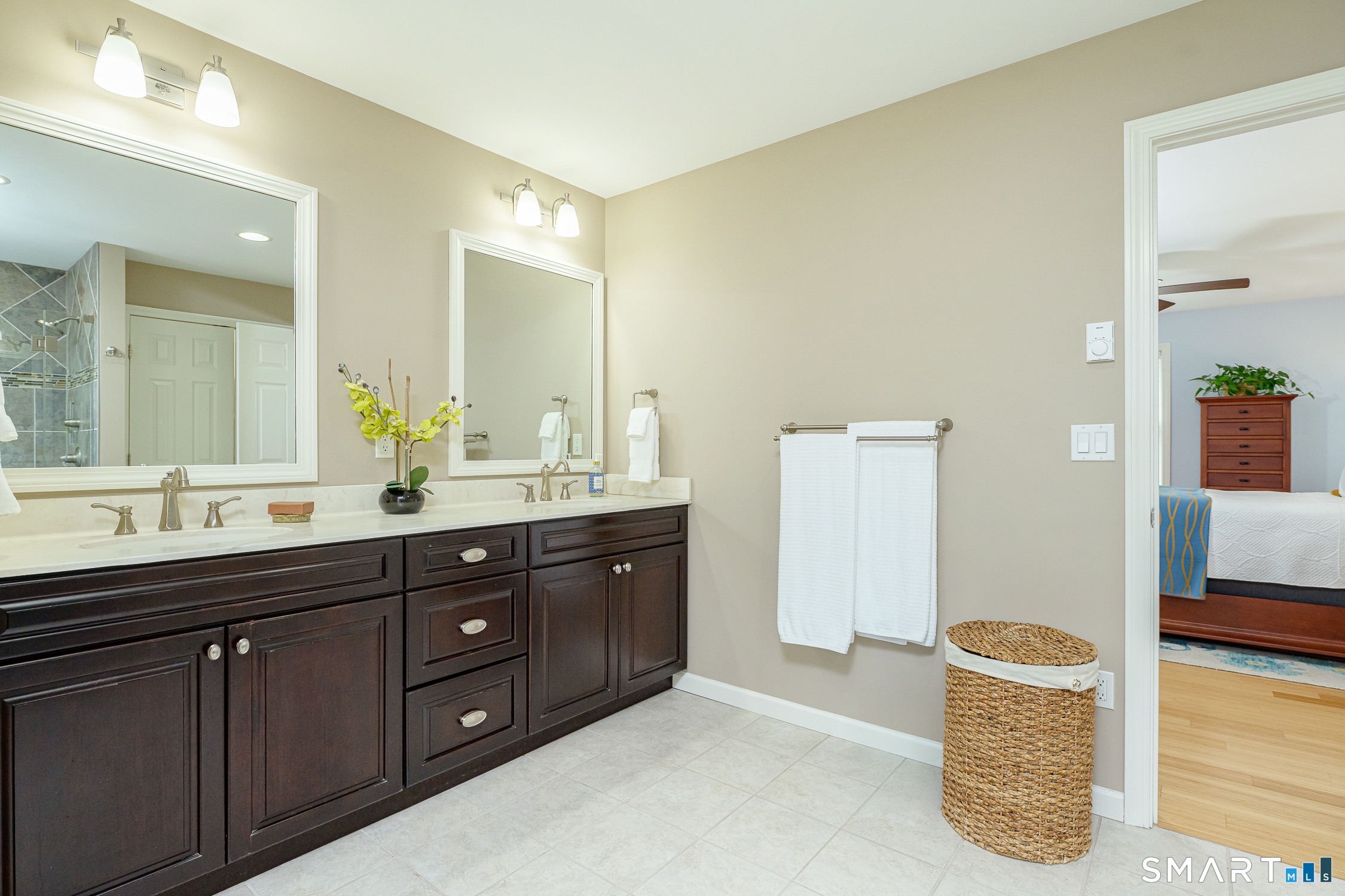 10 Heritage Road Putnam CT 06260