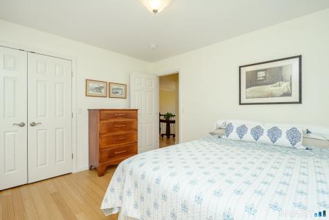 10 Heritage Road Putnam CT 06260