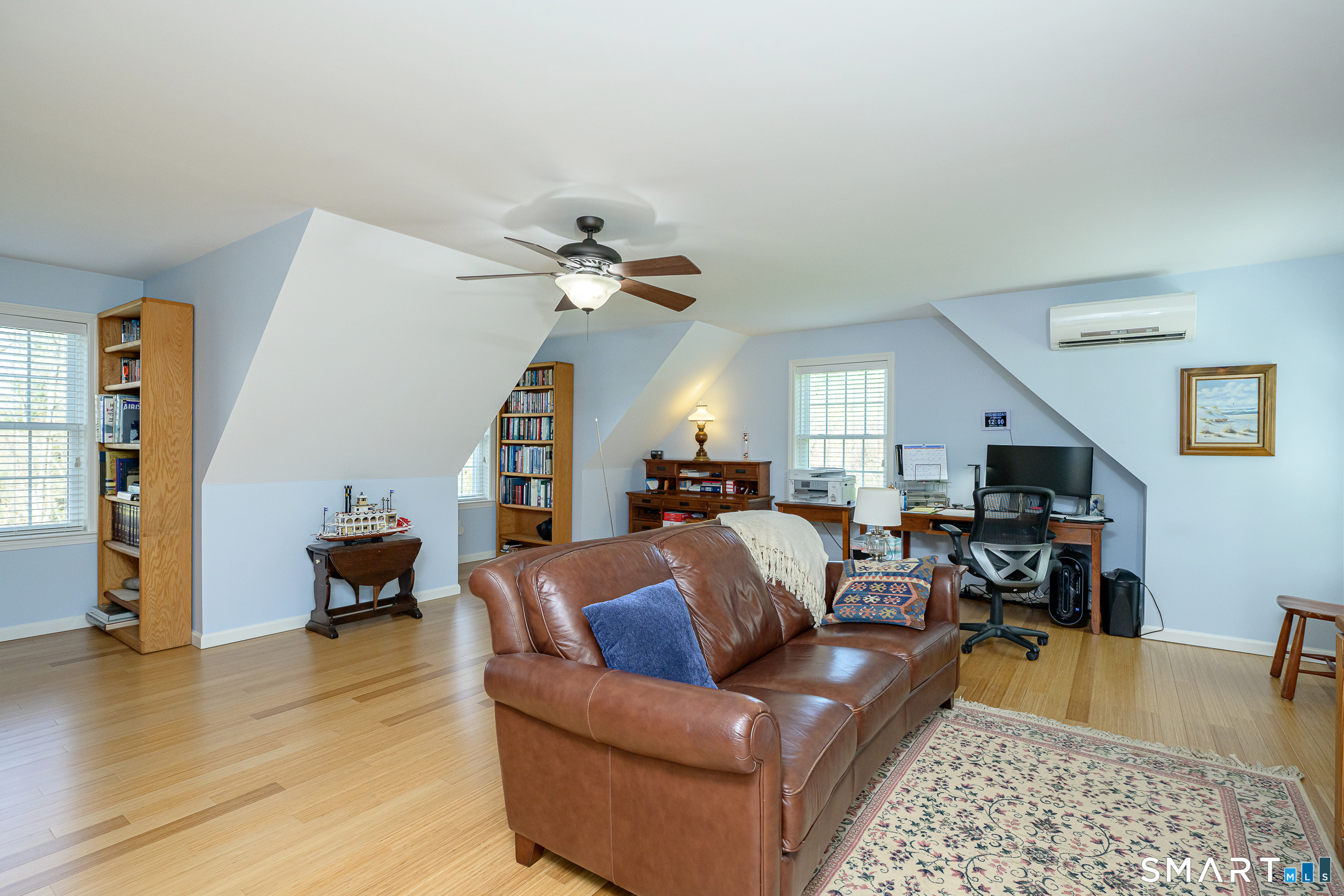 10 Heritage Road Putnam CT 06260