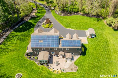 10 Heritage Road Putnam CT 06260