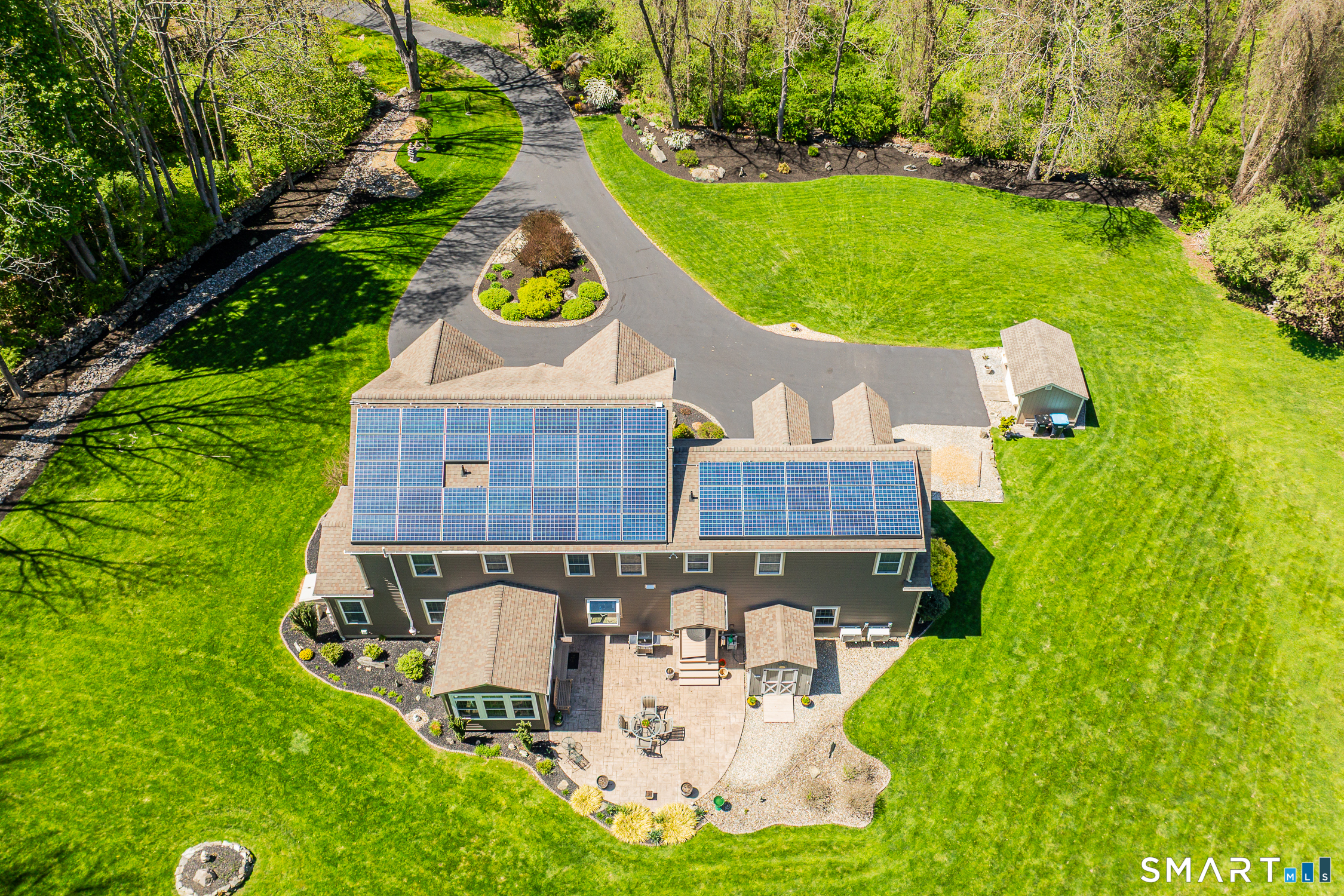 10 Heritage Road Putnam CT 06260