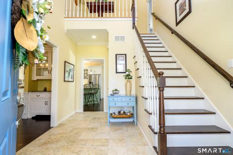 10 Heritage Road Putnam CT 06260