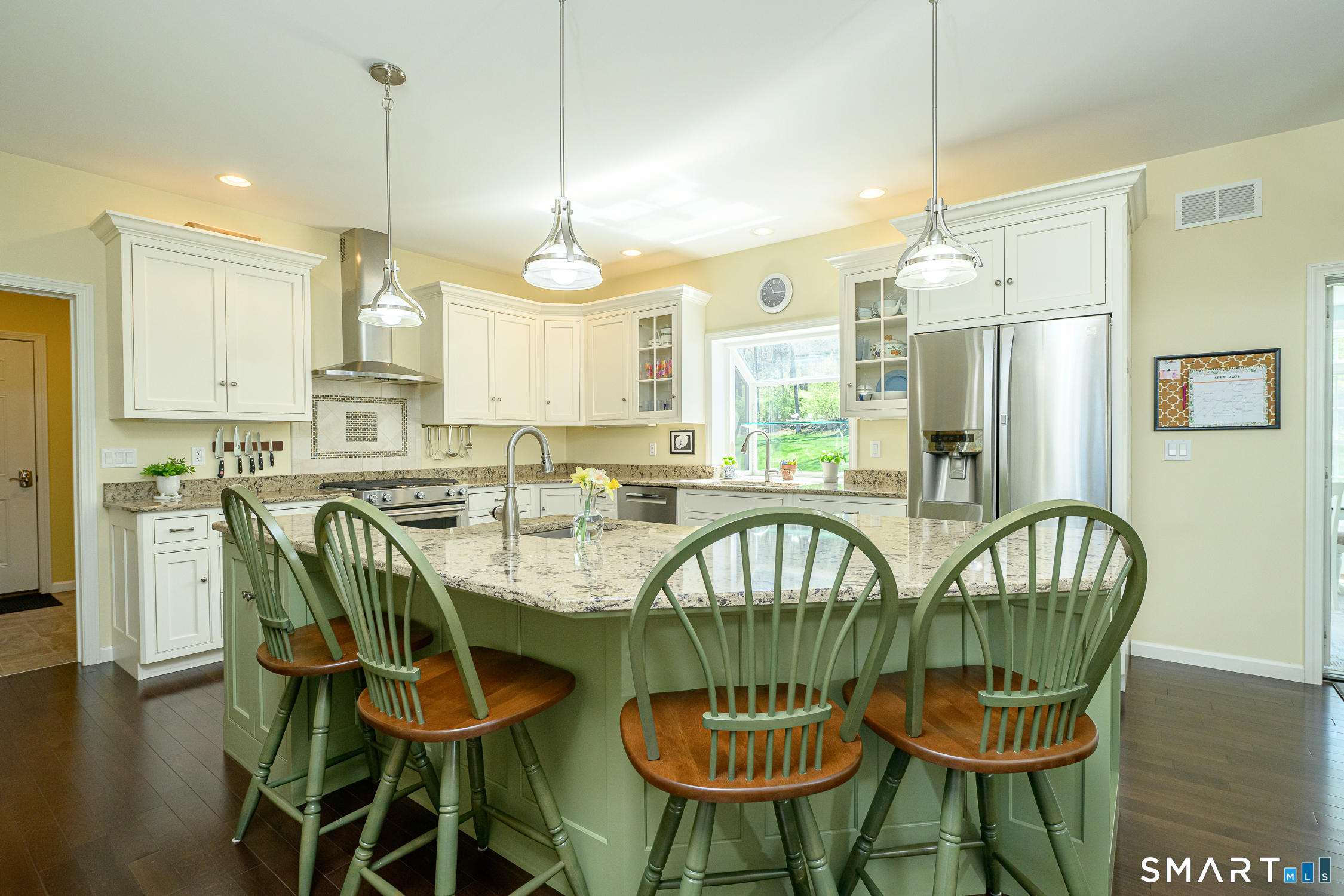 10 Heritage Road Putnam CT 06260