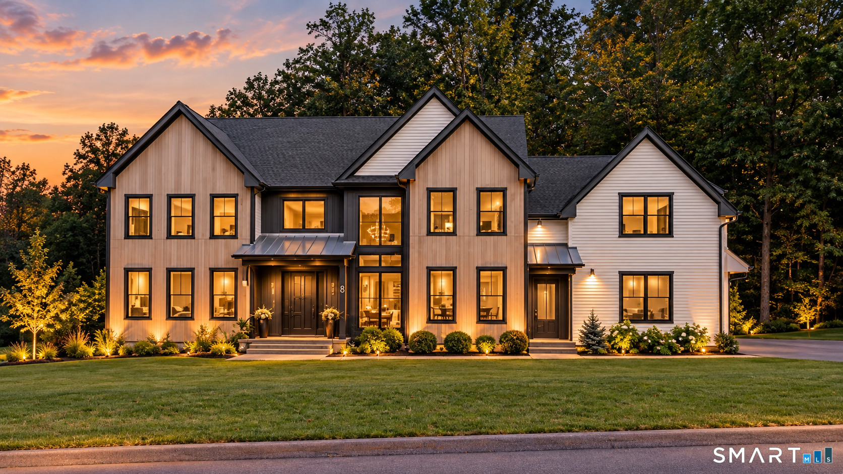 8 Holly Lane Newtown CT 06470