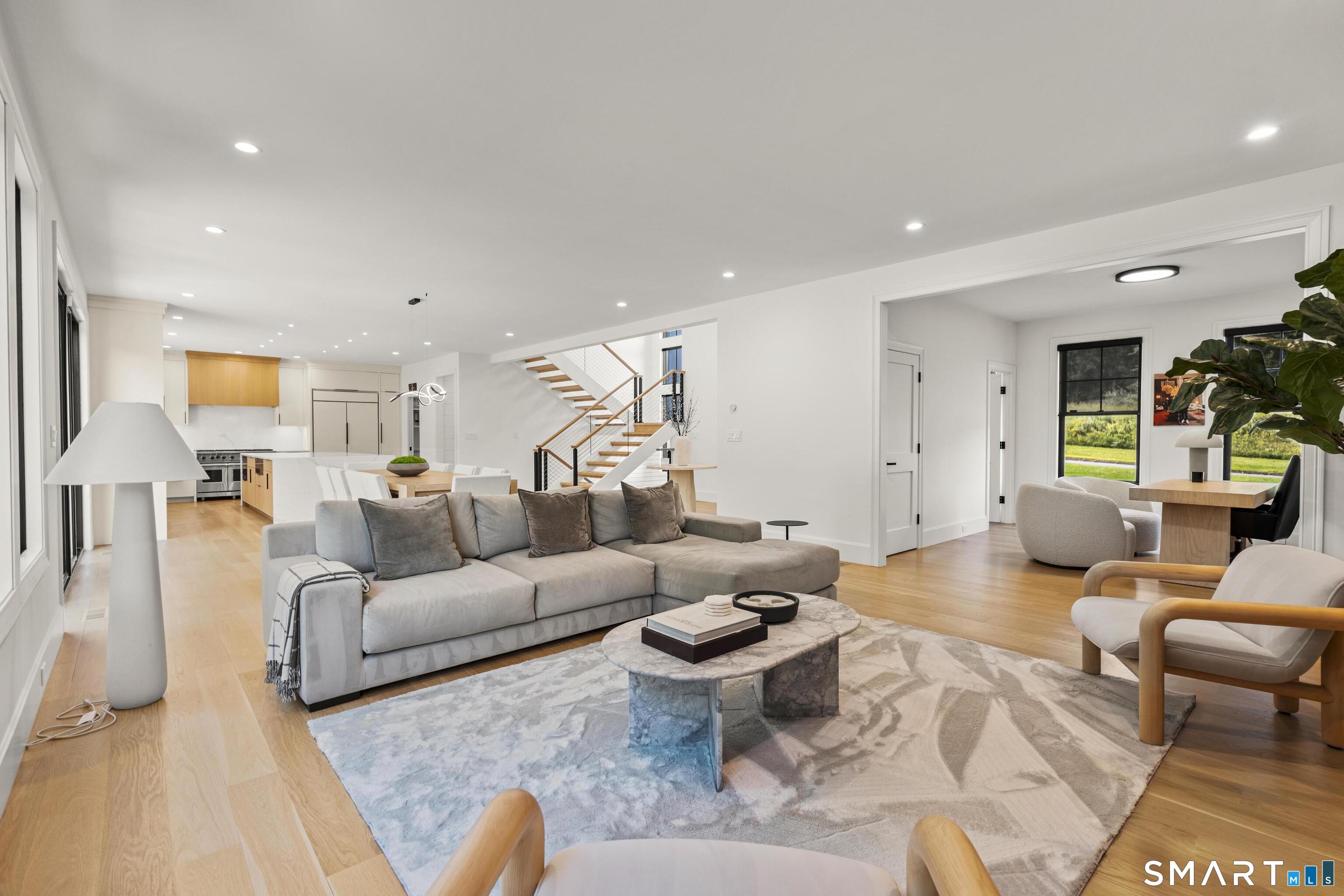 8 Holly Lane Newtown CT 06470