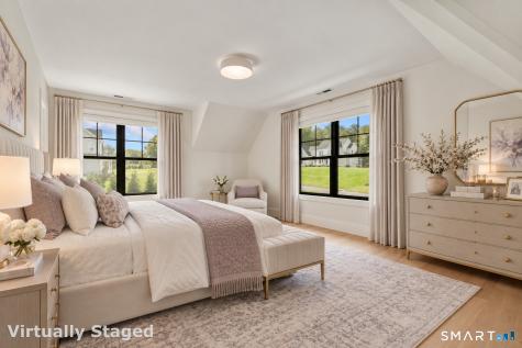 8 Holly Lane Newtown CT 06470