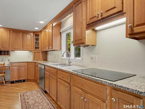 22 Maple Vale Drive Woodbridge CT 06525