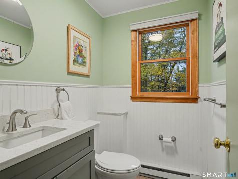 22 Maple Vale Drive Woodbridge CT 06525