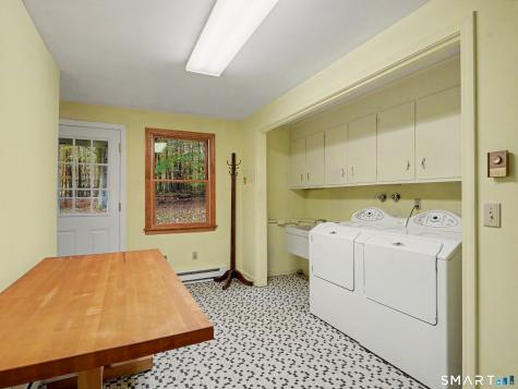 22 Maple Vale Drive Woodbridge CT 06525