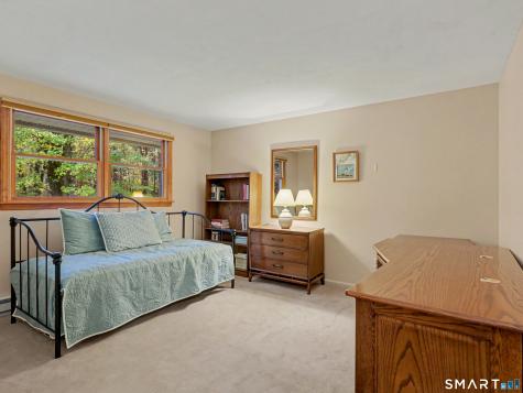 22 Maple Vale Drive Woodbridge CT 06525