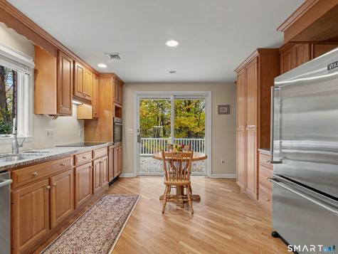 22 Maple Vale Drive Woodbridge CT 06525