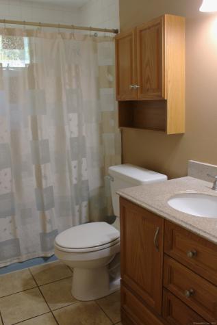 131 Country Lane East Hartford CT 06118