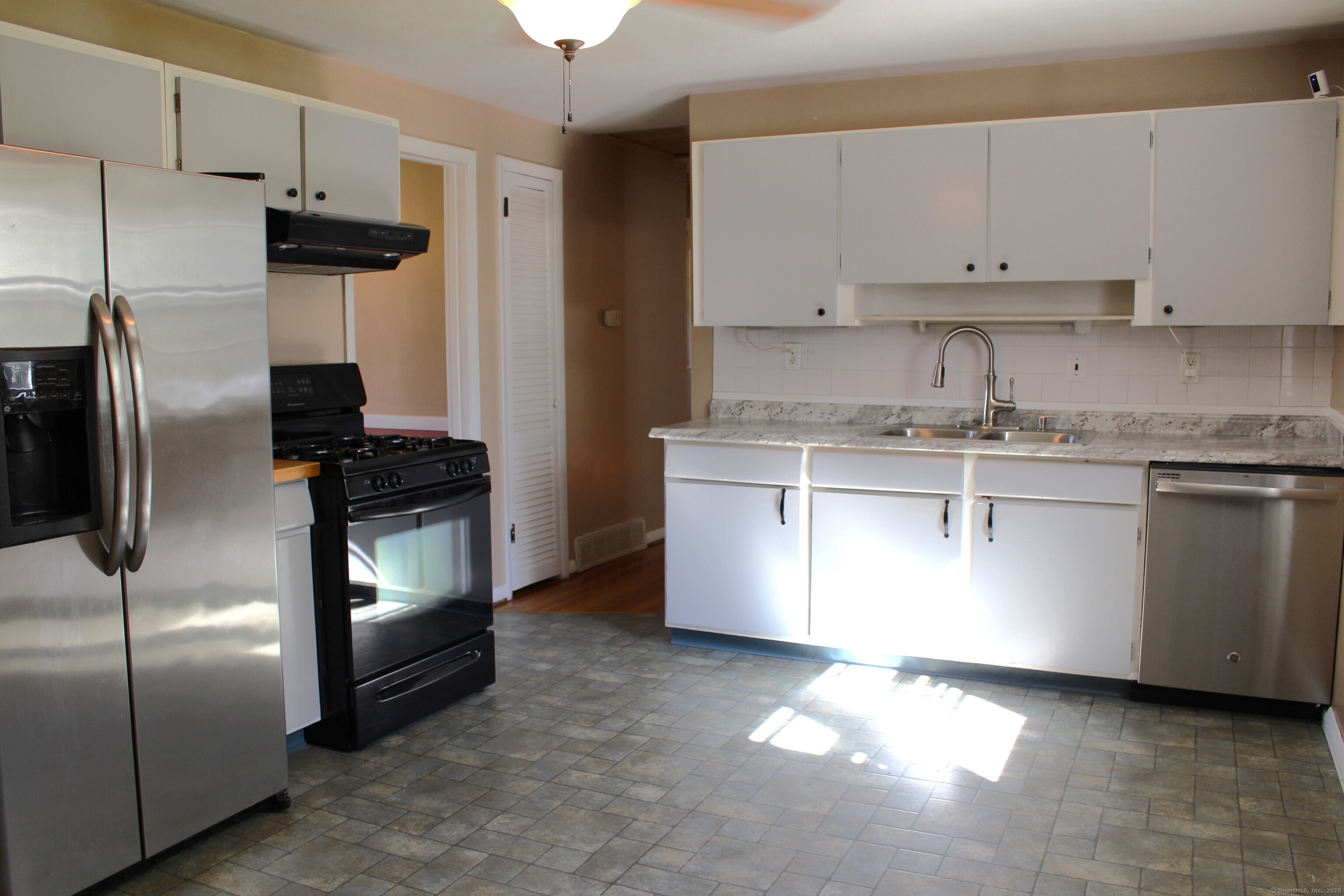 131 Country Lane East Hartford CT 06118