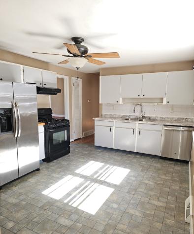 131 Country Lane East Hartford CT 06118