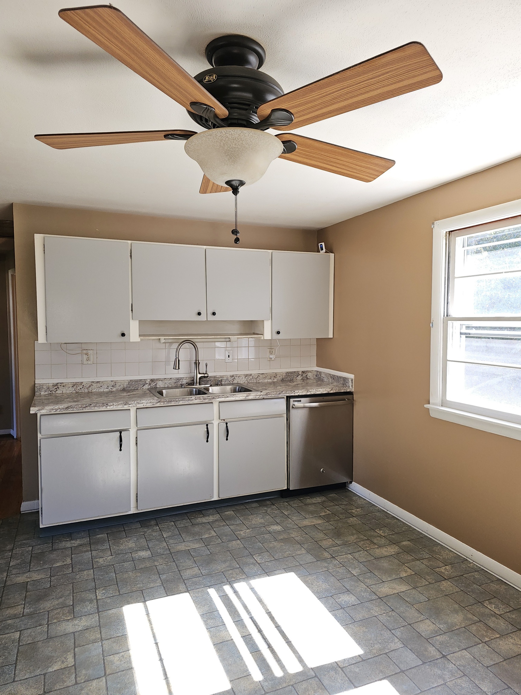 131 Country Lane East Hartford CT 06118