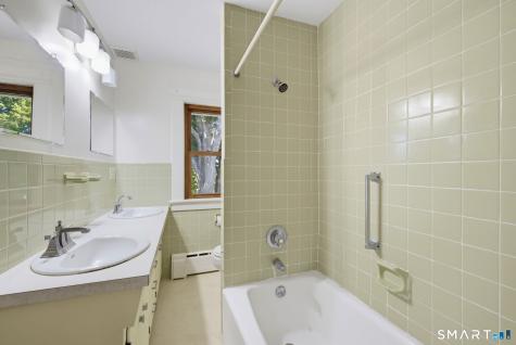 217 Ridge Road Middletown CT 06457