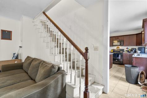 39 Oakridge Street Norwich CT 06360