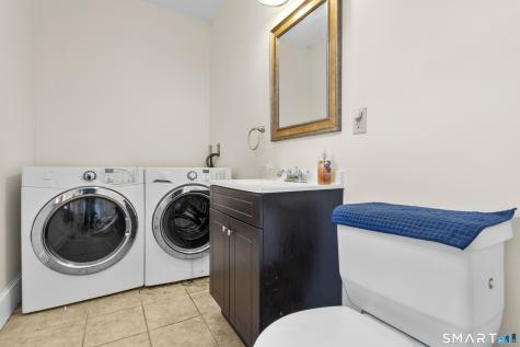 39 Oakridge Street Norwich CT 06360