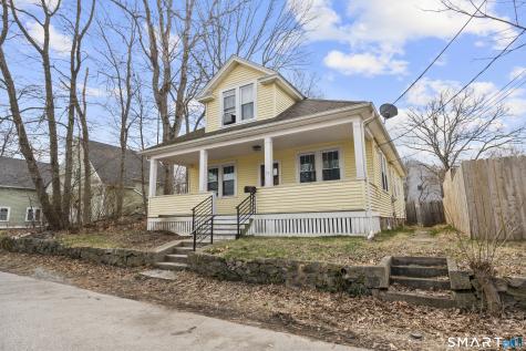 39 Oakridge Street Norwich CT 06360