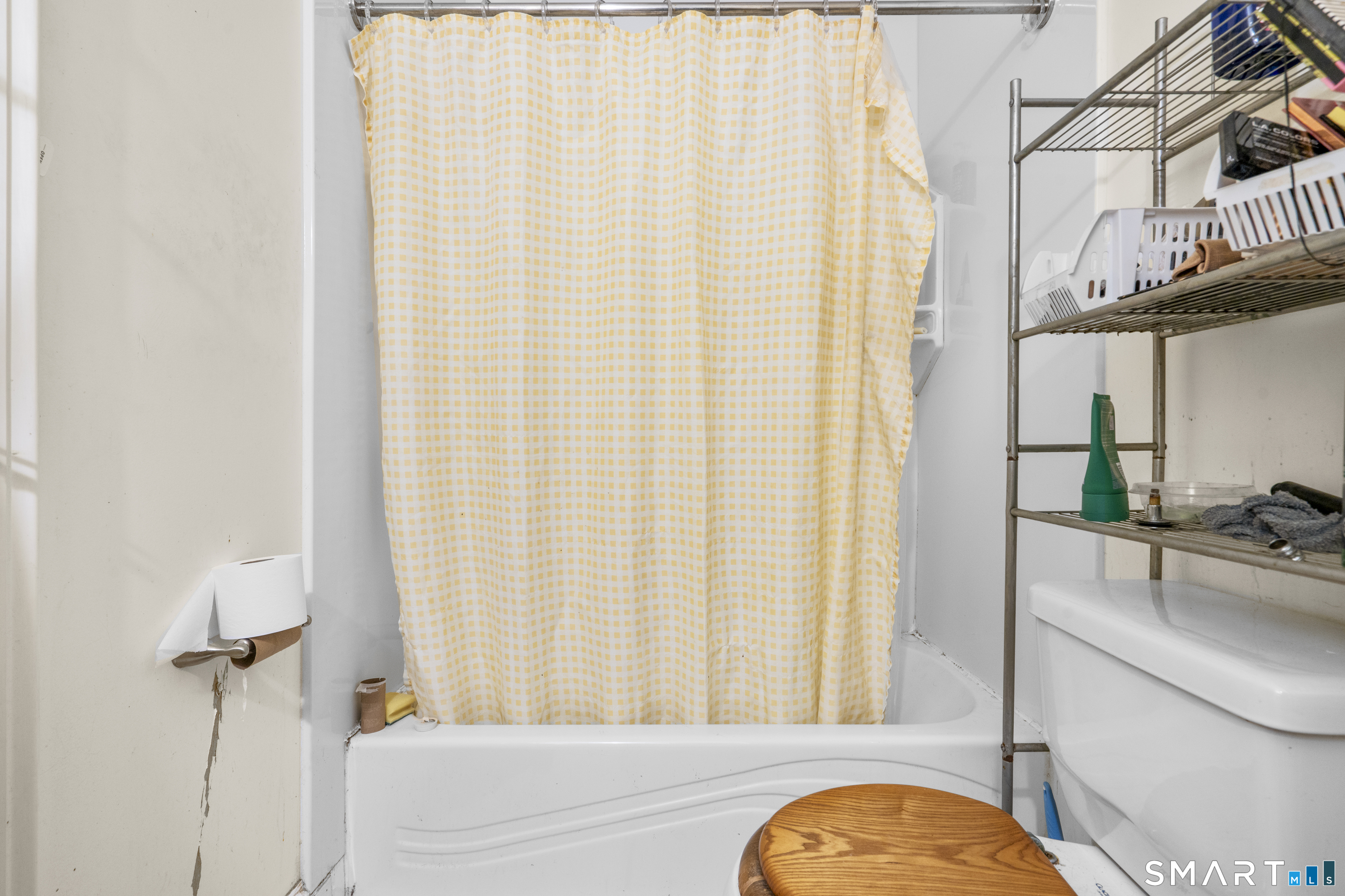 39 Oakridge Street Norwich CT 06360