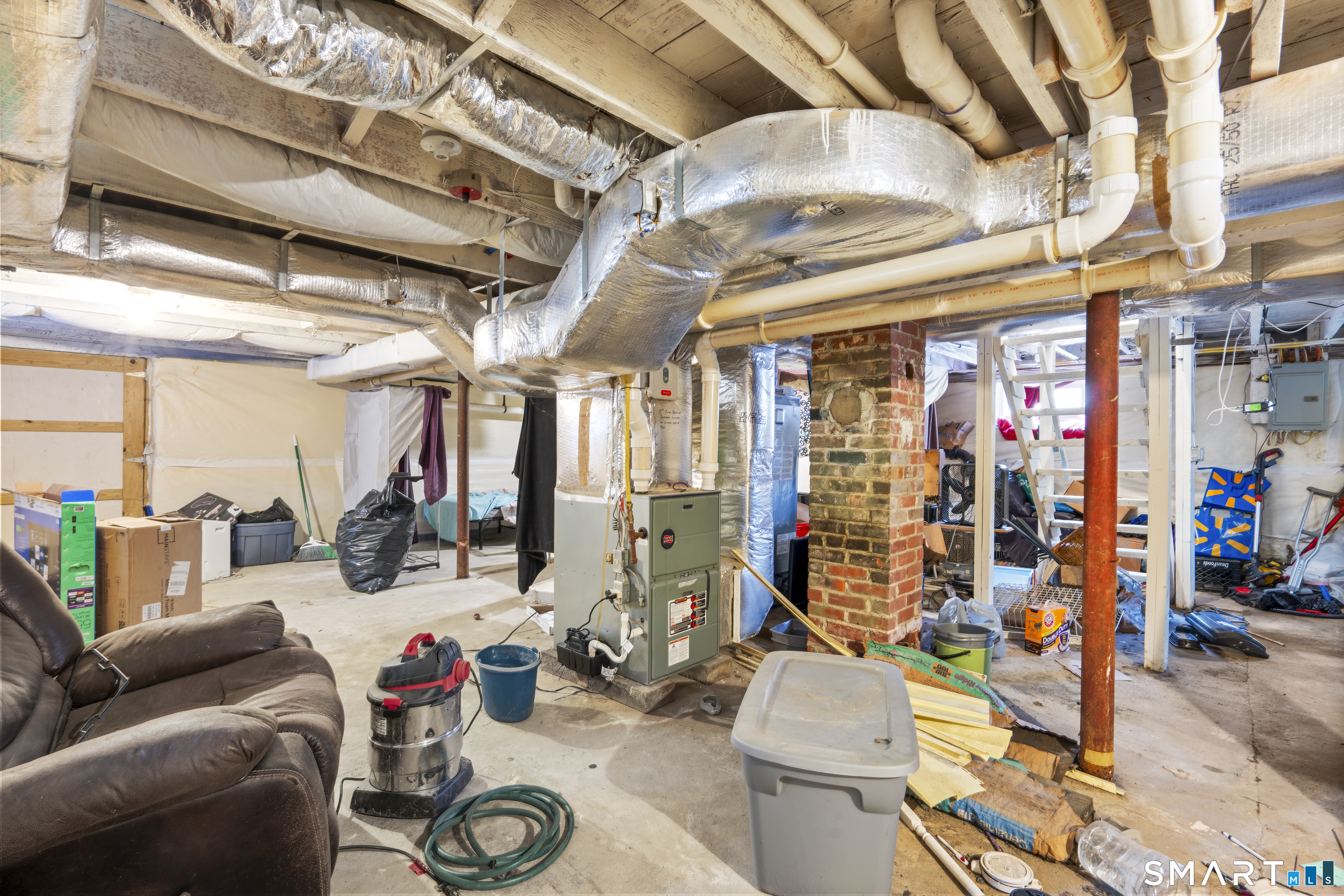 39 Oakridge Street Norwich CT 06360