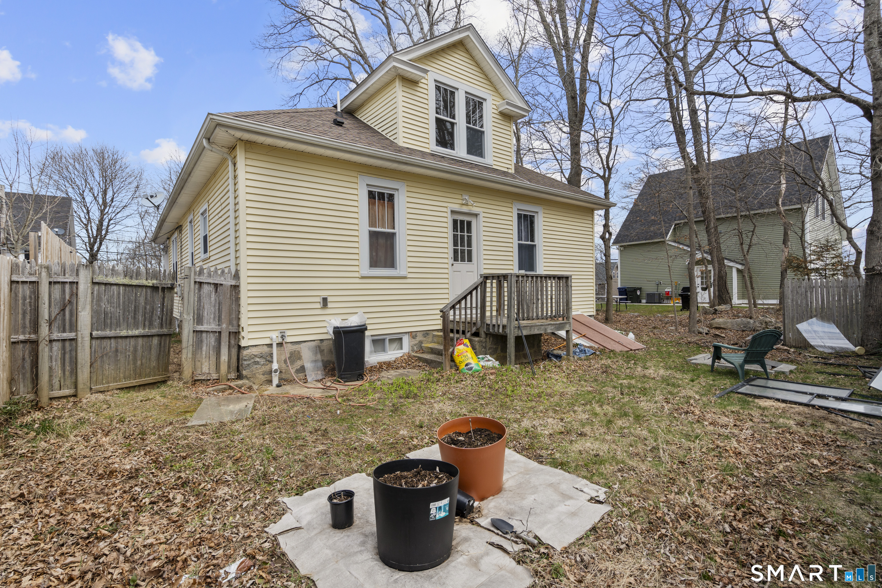 39 Oakridge Street Norwich CT 06360