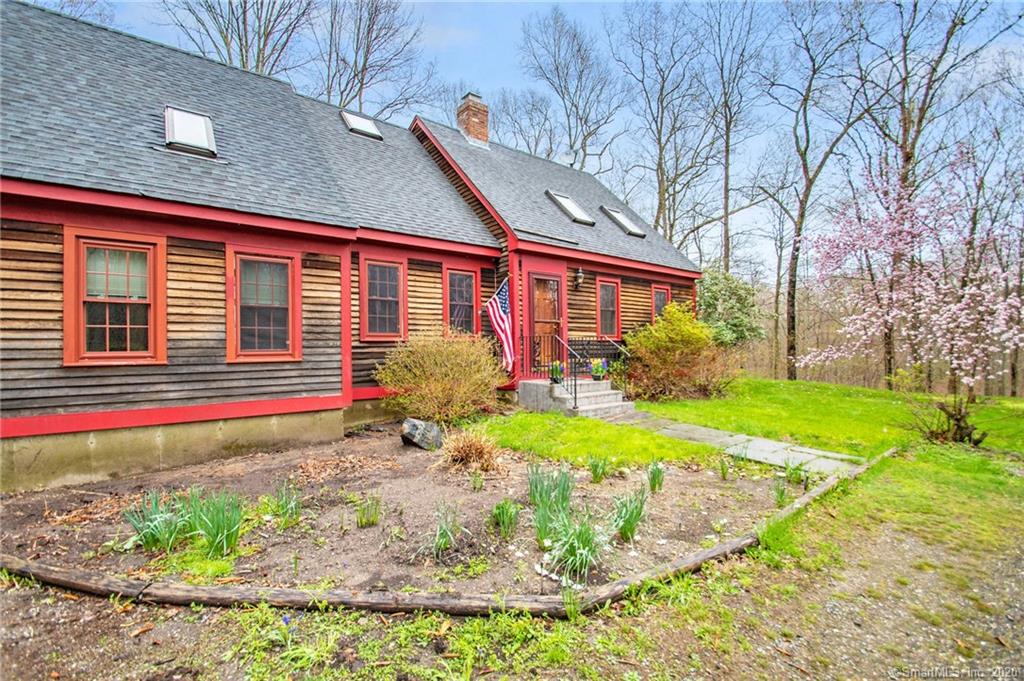 16 Zaicek Road Ashford CT 06278
