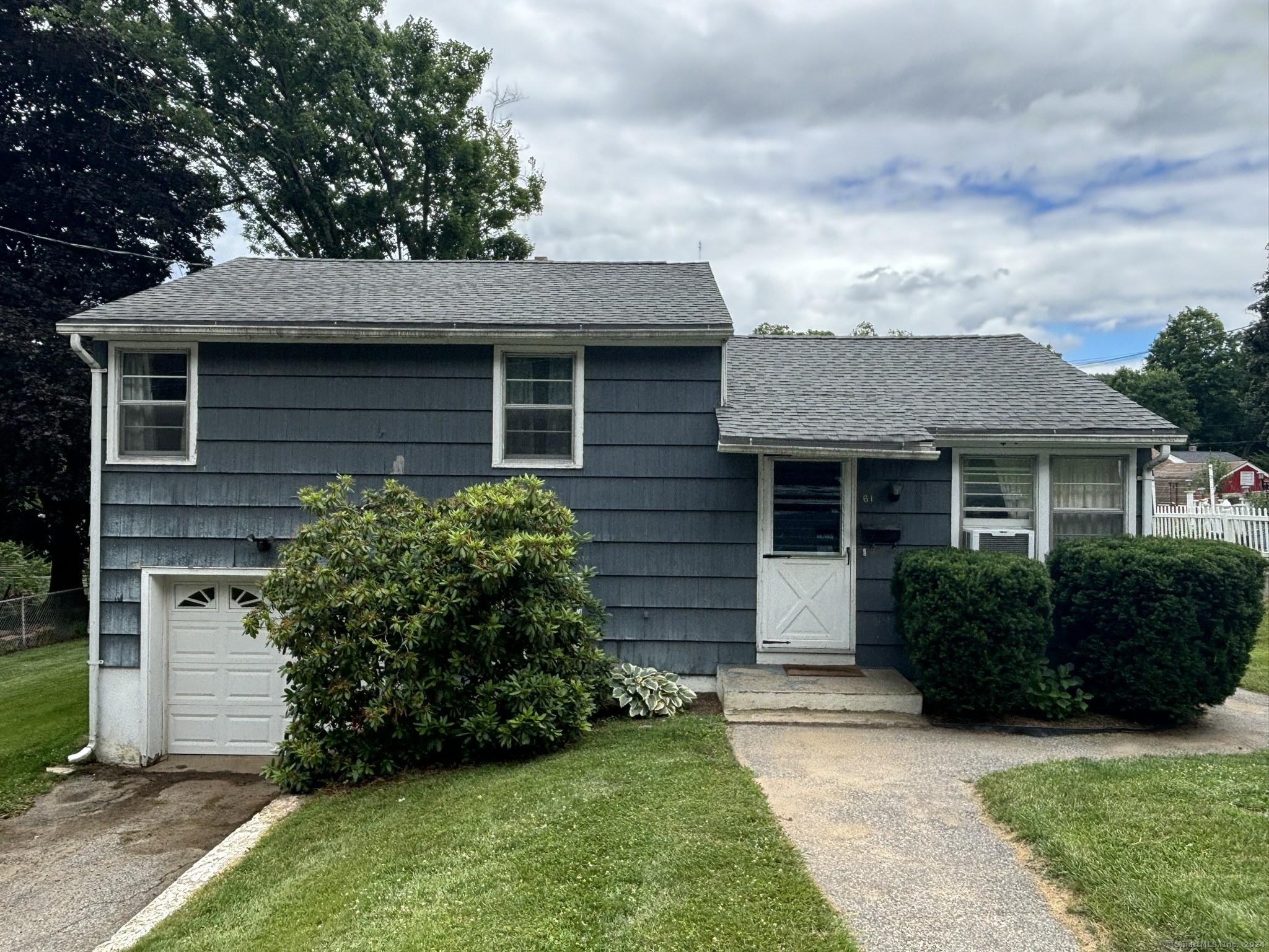 61 Longmeadow Drive Waterbury CT 06706