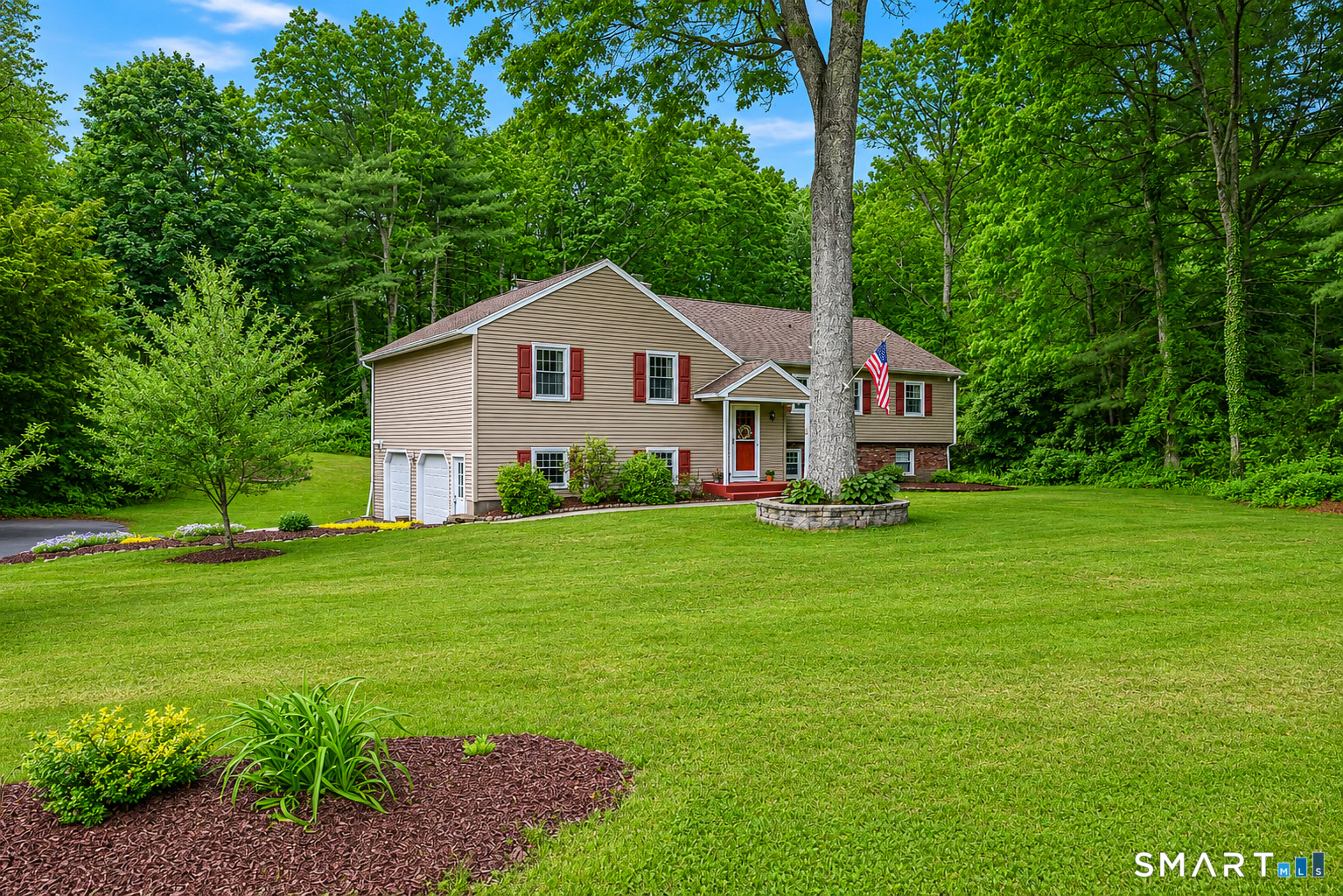37 Madison Lane Simsbury CT 06092