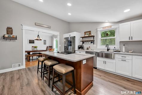 37 Madison Lane Simsbury CT 06092