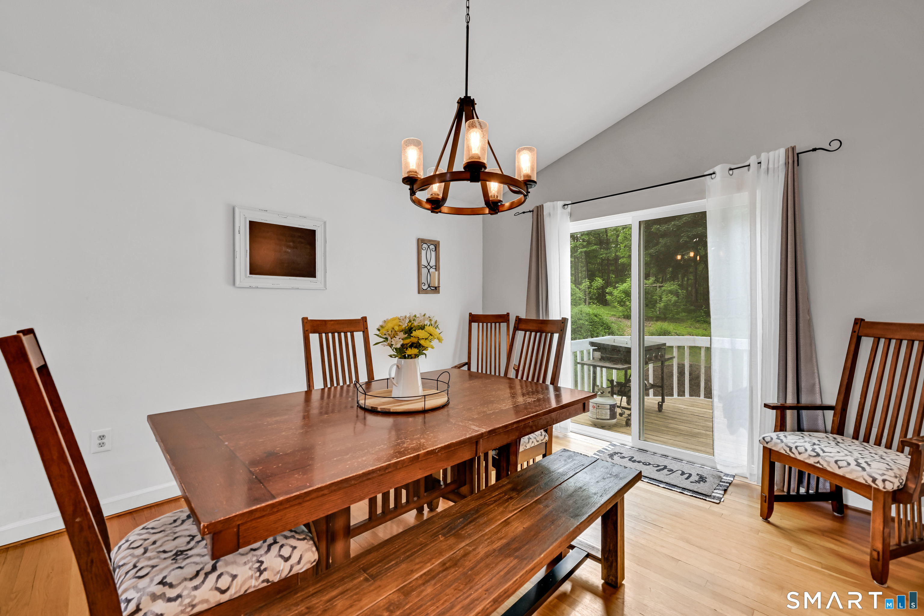 37 Madison Lane Simsbury CT 06092