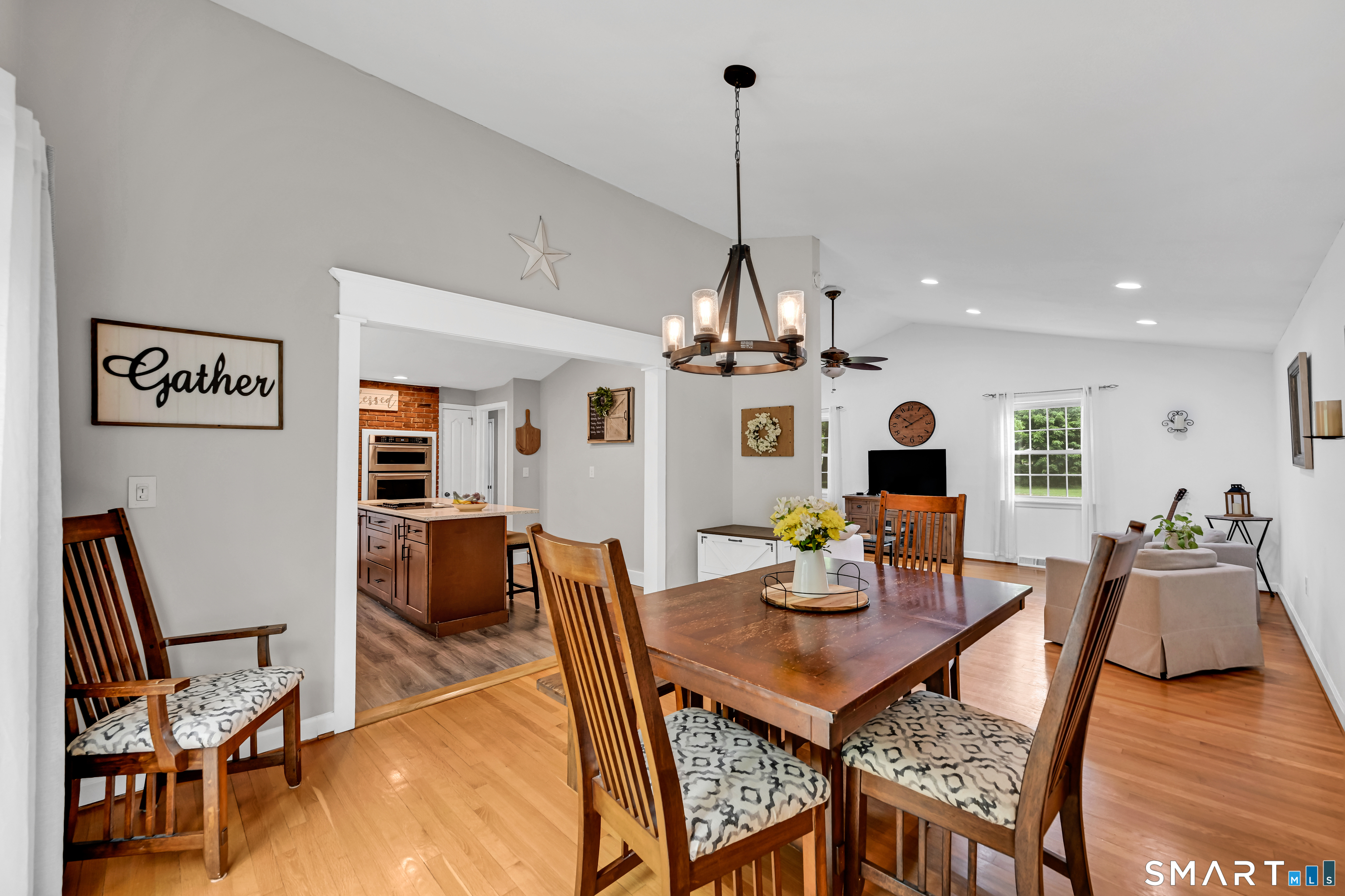 37 Madison Lane Simsbury CT 06092