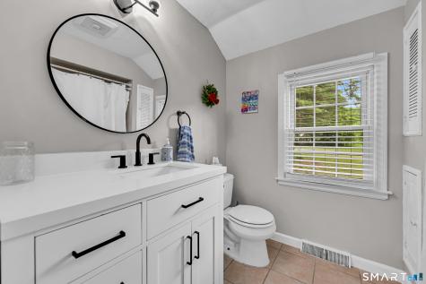 37 Madison Lane Simsbury CT 06092