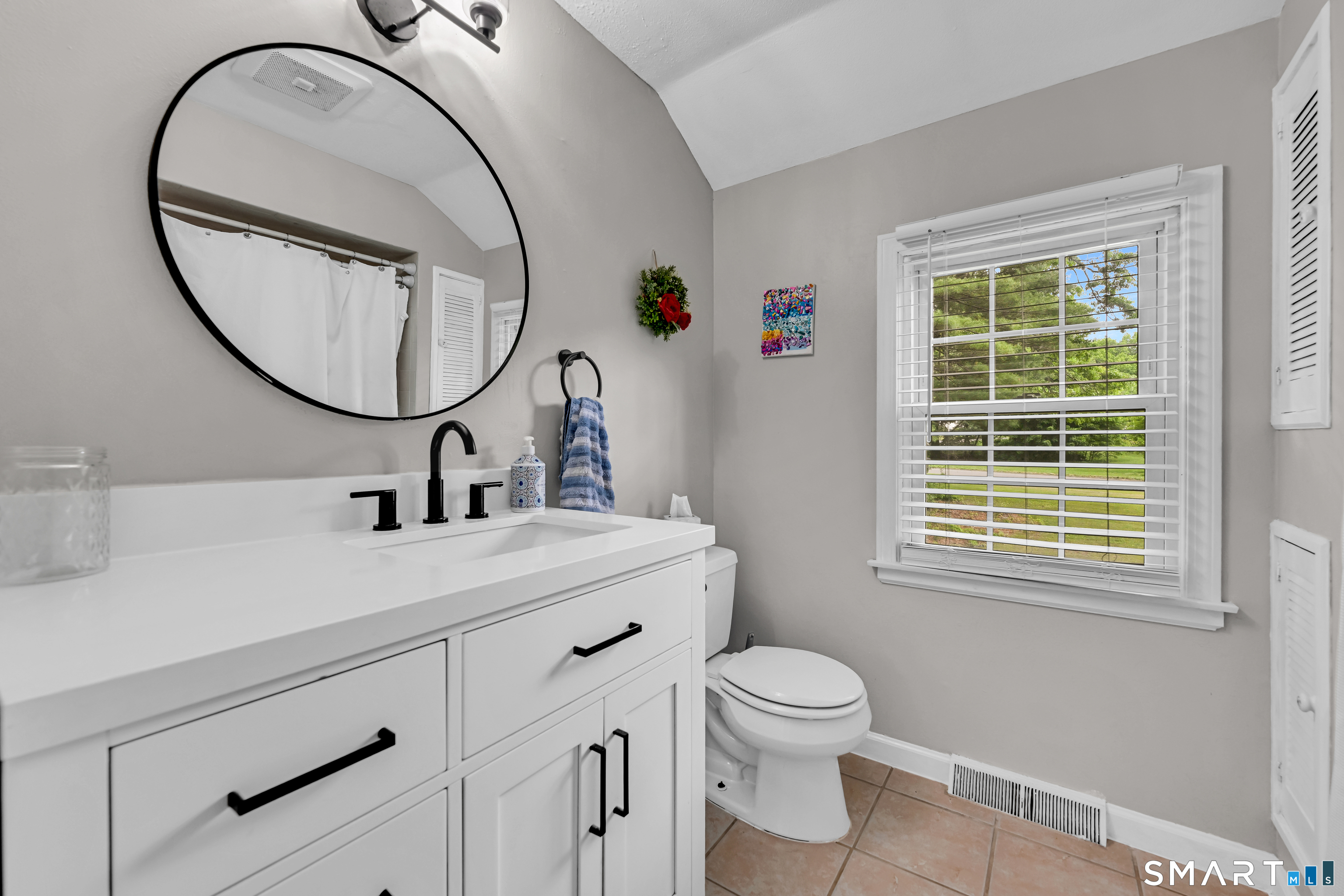 37 Madison Lane Simsbury CT 06092