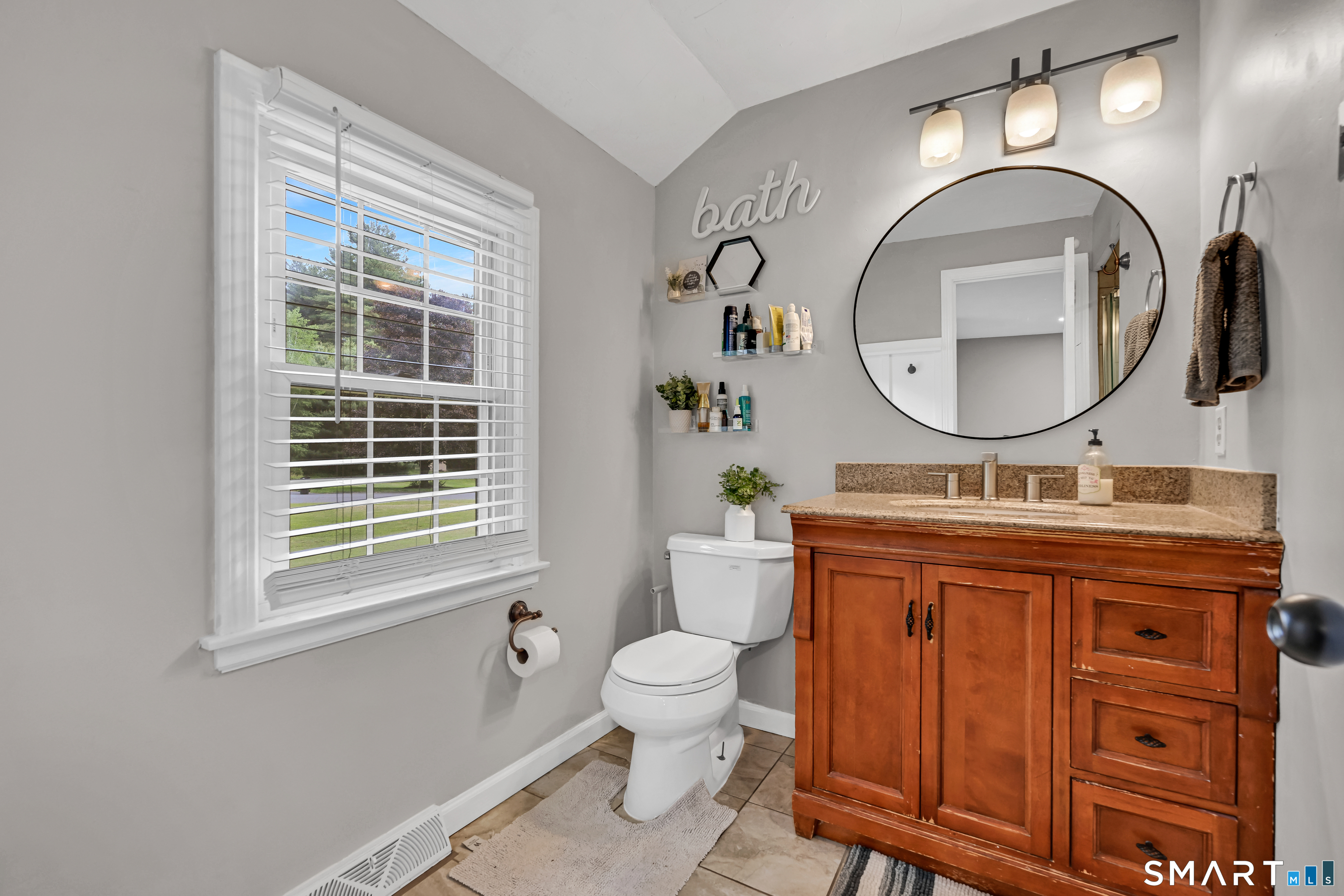 37 Madison Lane Simsbury CT 06092