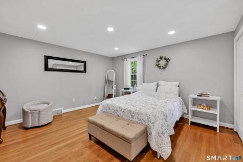 37 Madison Lane Simsbury CT 06092