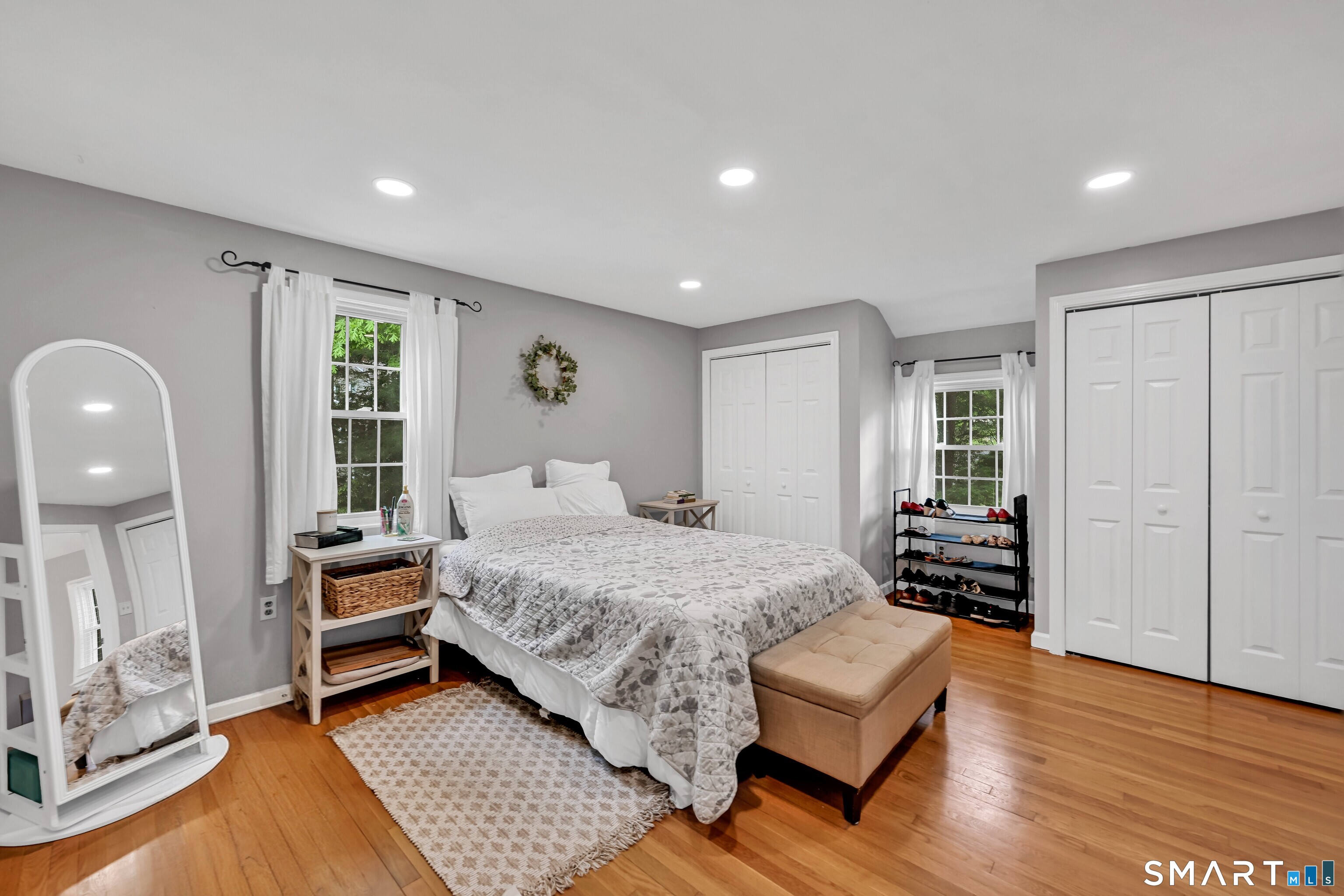 37 Madison Lane Simsbury CT 06092