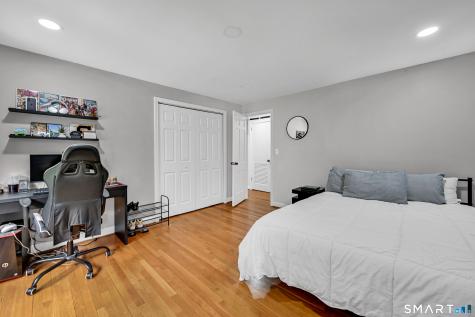 37 Madison Lane Simsbury CT 06092