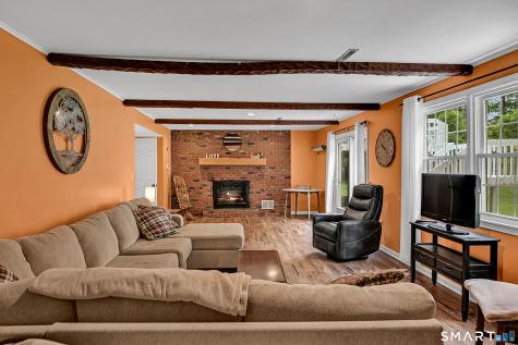 37 Madison Lane Simsbury CT 06092