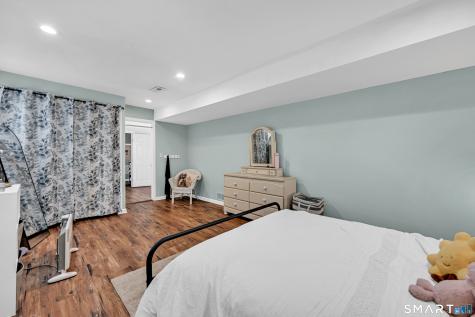 37 Madison Lane Simsbury CT 06092