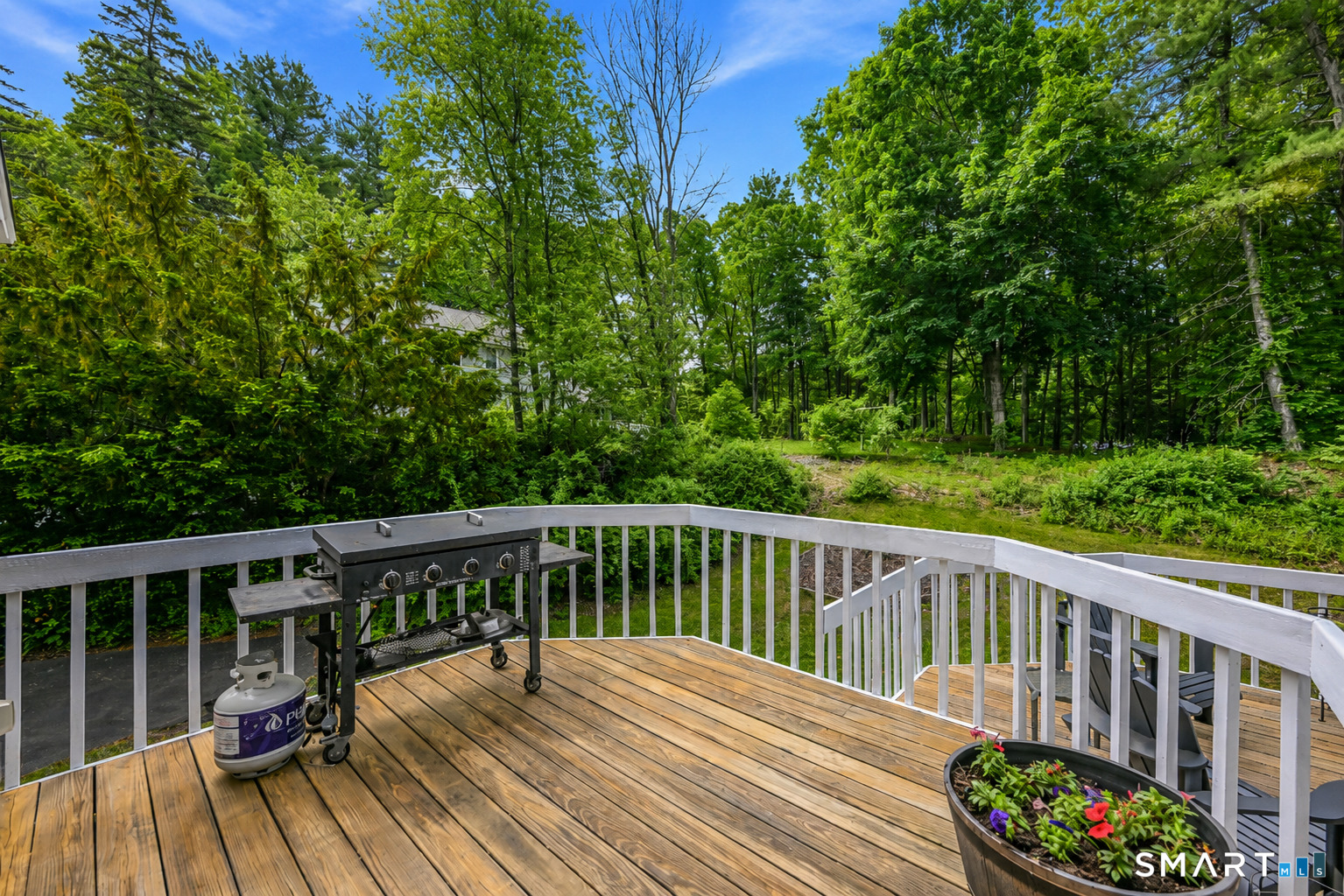 37 Madison Lane Simsbury CT 06092