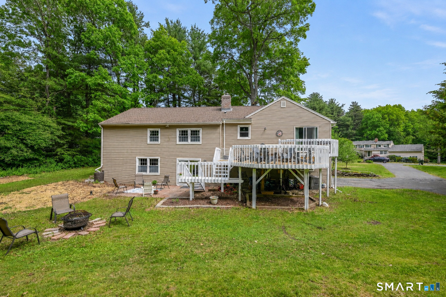37 Madison Lane Simsbury CT 06092