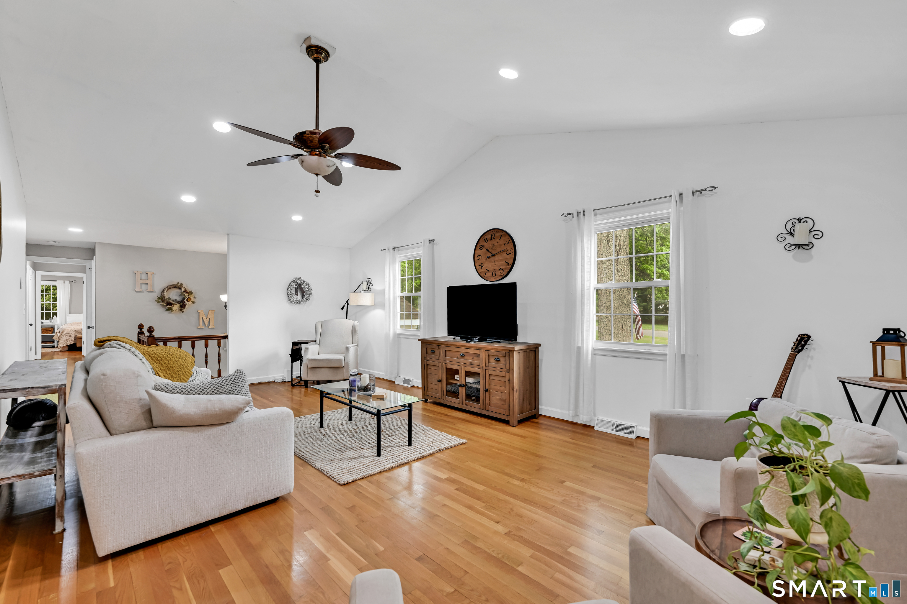 37 Madison Lane Simsbury CT 06092
