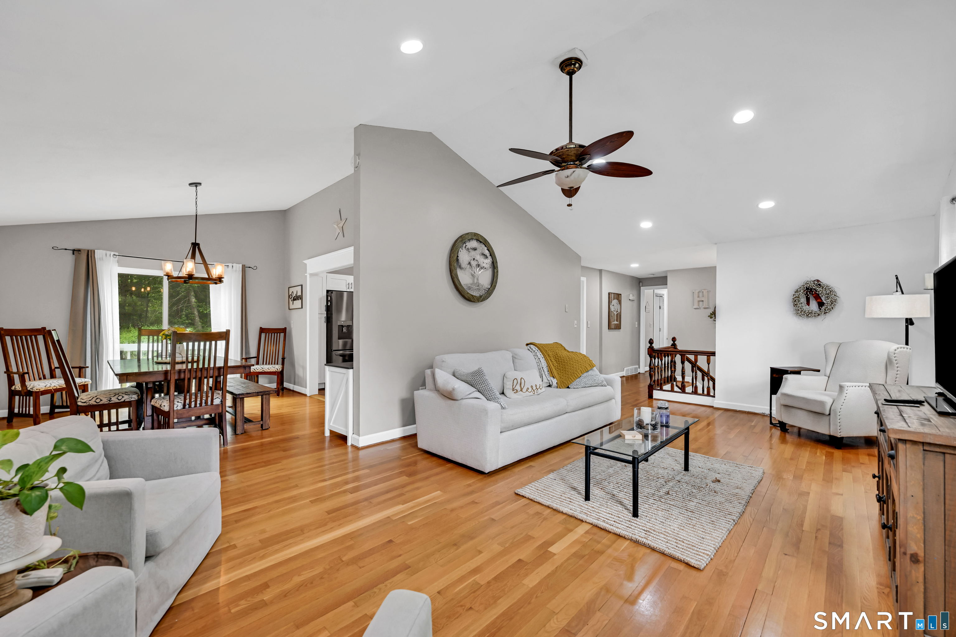 37 Madison Lane Simsbury CT 06092