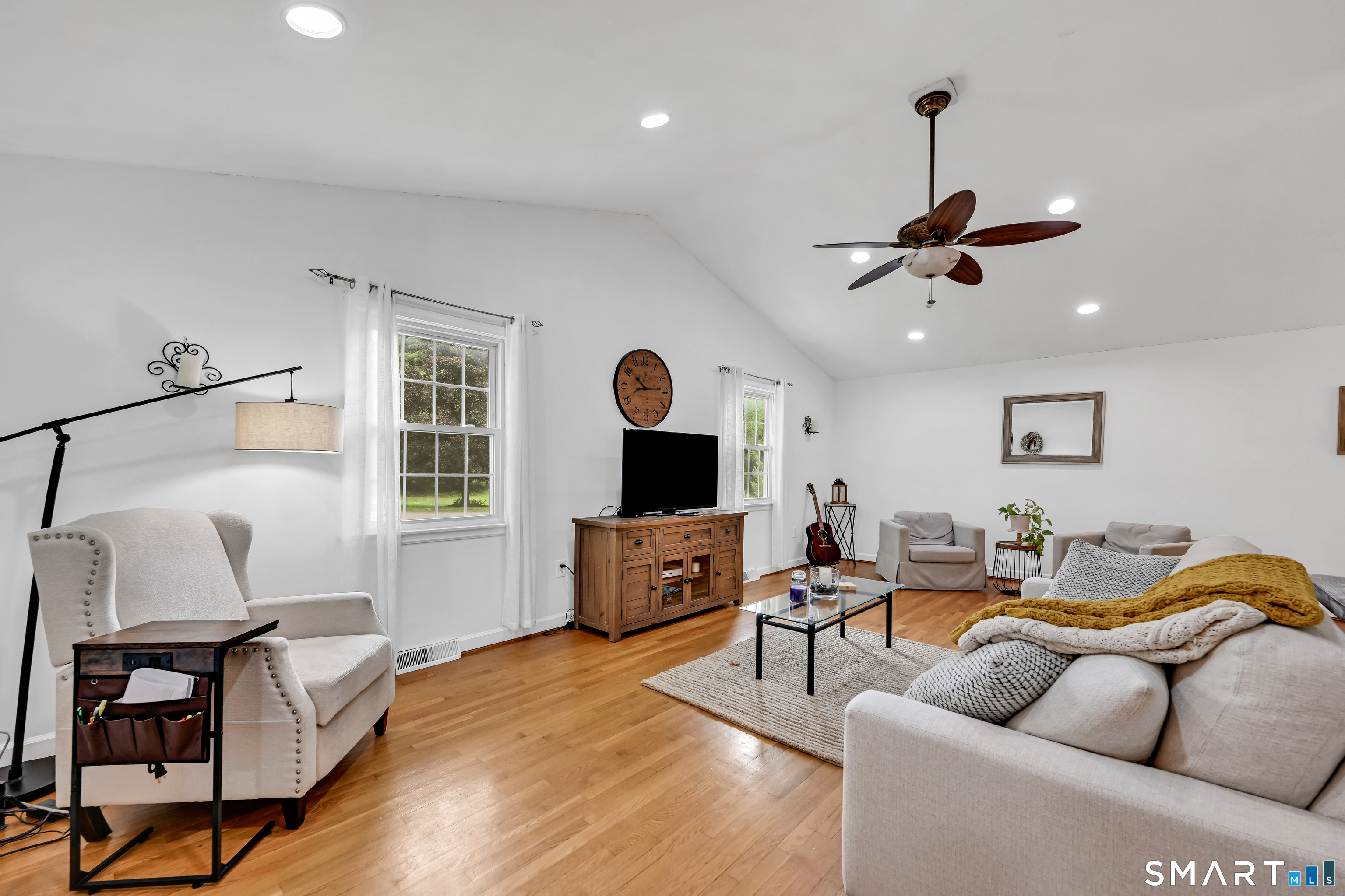 37 Madison Lane Simsbury CT 06092