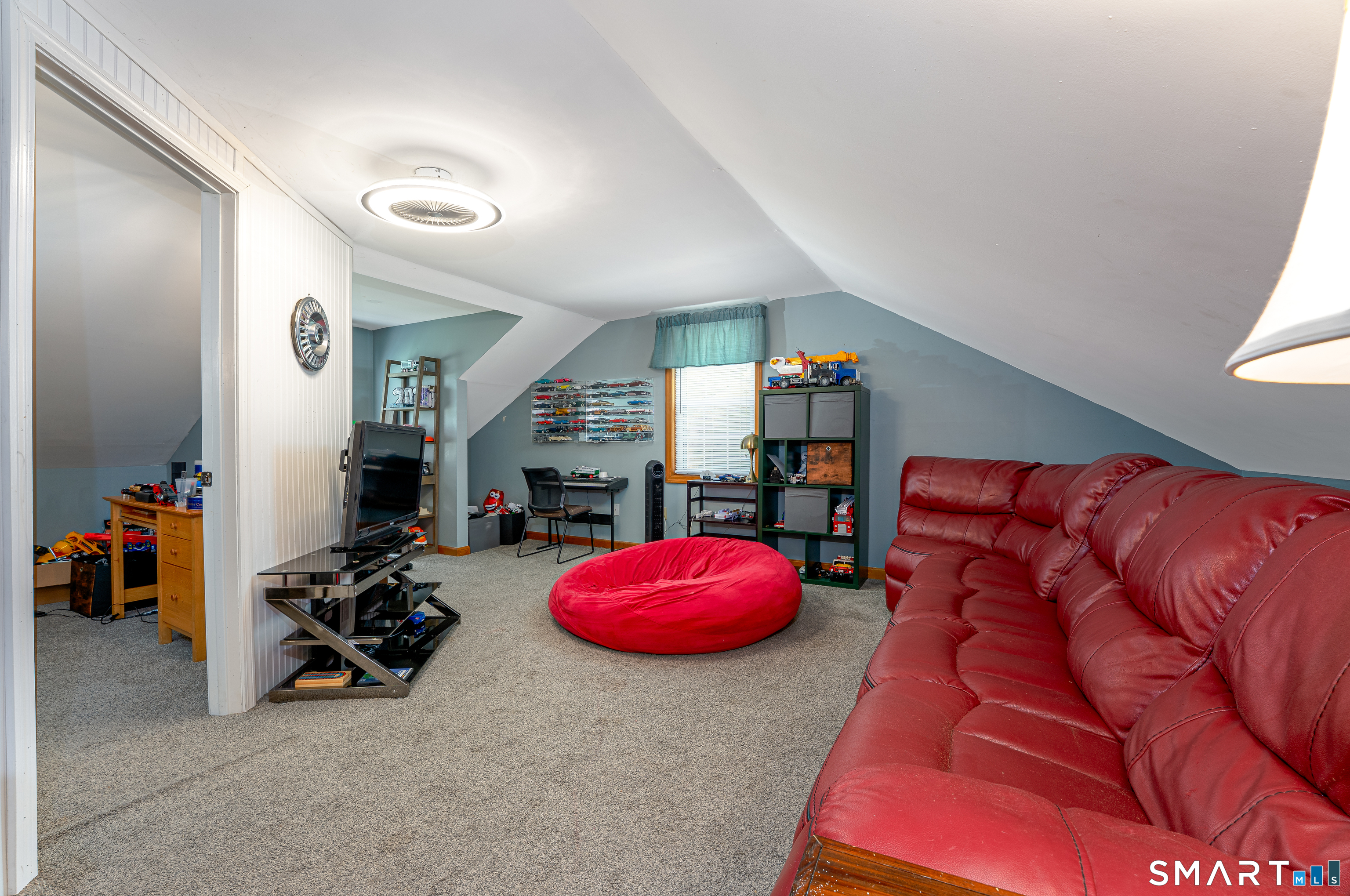 16 Benham Hill Place Hamden CT 06514