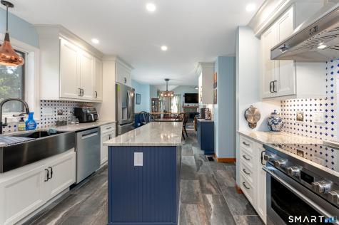 16 Benham Hill Place Hamden CT 06514